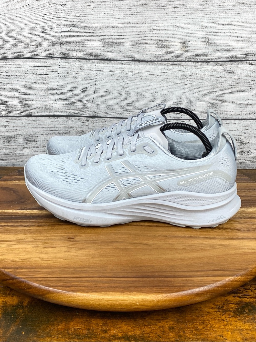 NEW Asics Gel Kayano 32 Gravel Grey Running Shoes 1012B838 Women’s Size 10.5